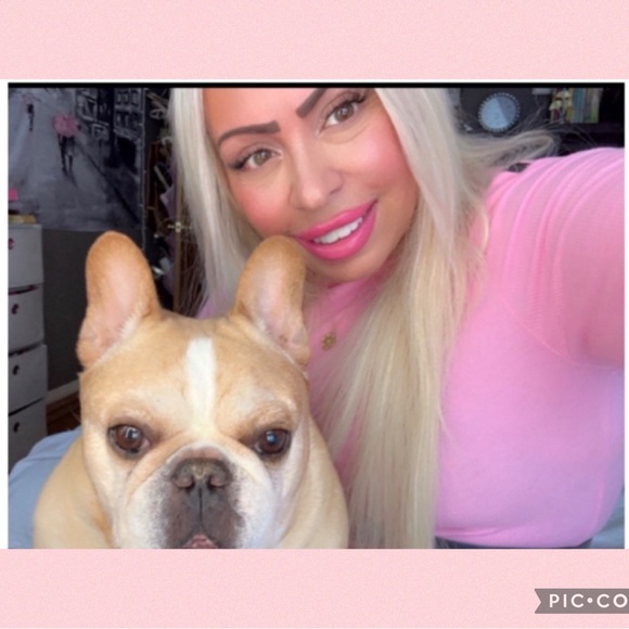 Meet your Posher, Dee - Picture 5 of 8